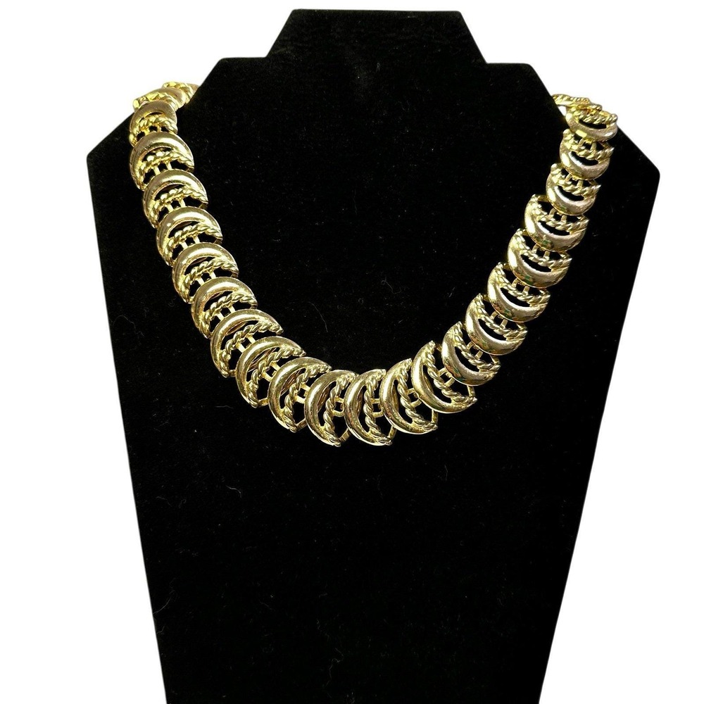 Vintage Bold Gold-Tone Crescent Link Statement Necklace 1980s Chunky‎ Chain